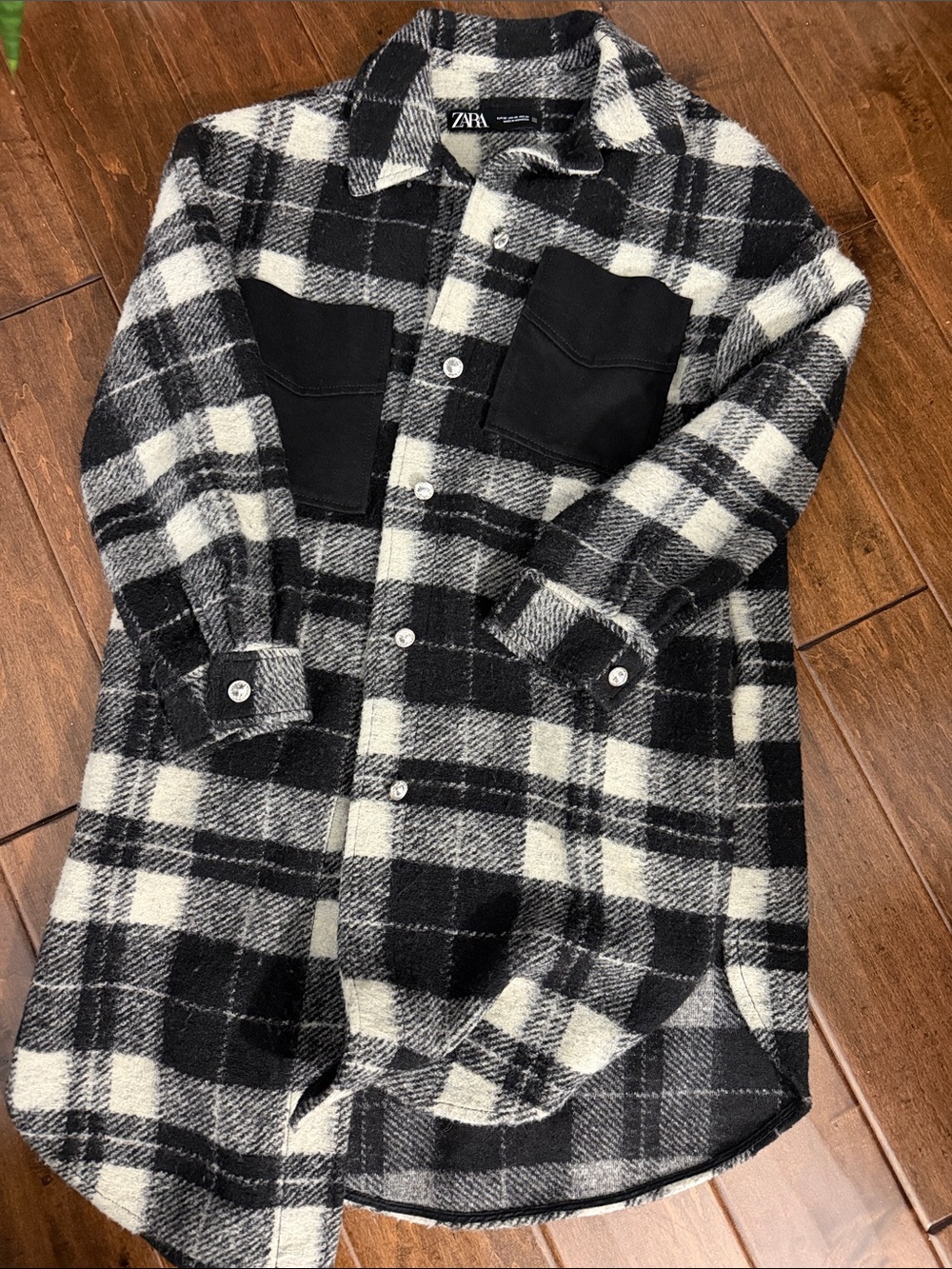 Zara Black & White Plaid Lightweight Shacket
